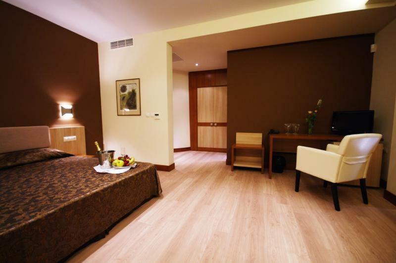 סוזופול Family Hotel Casa Del Mare חדר תמונה